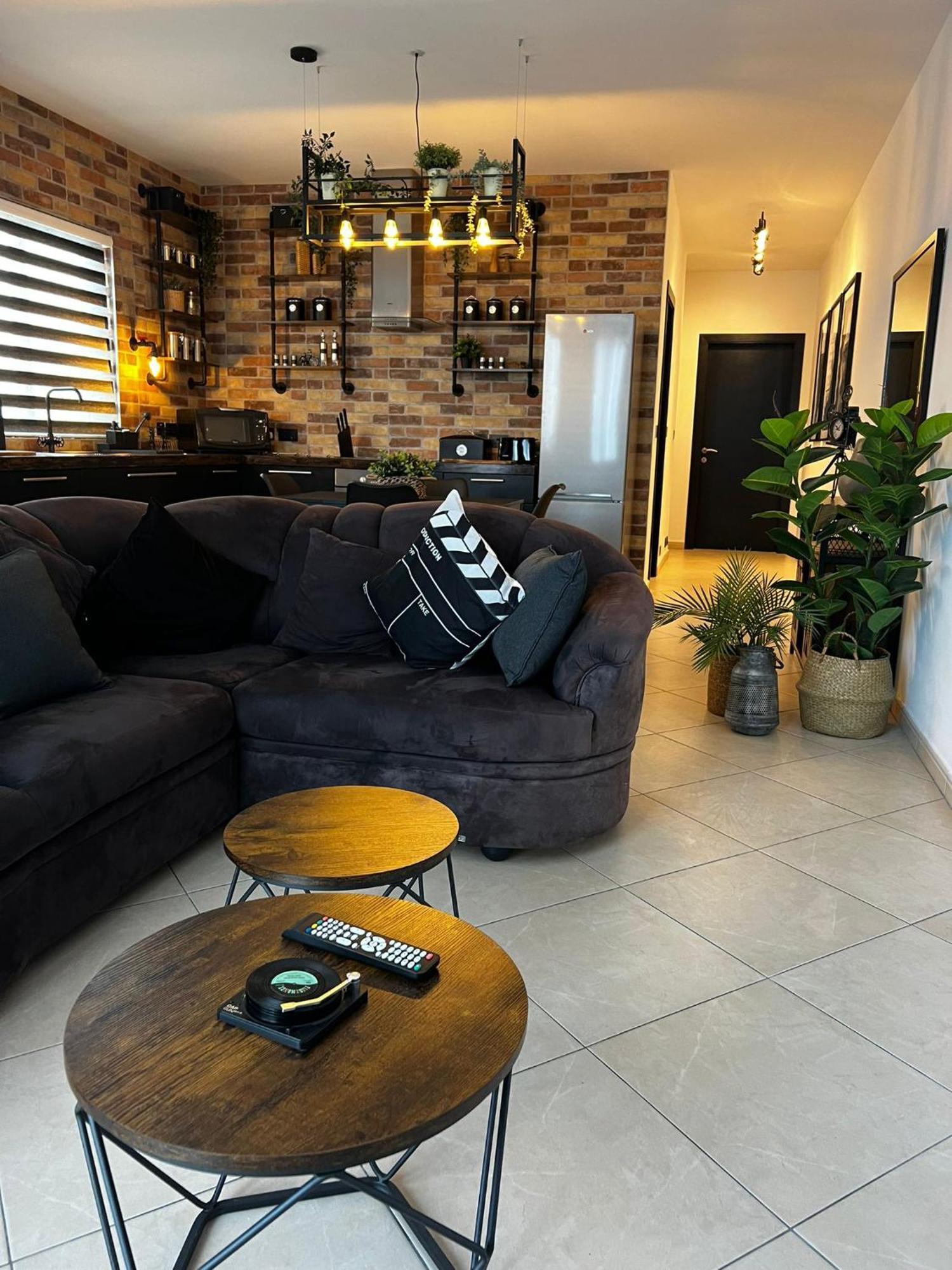 Trendy Seaside Escape 2 Bedroom Penthouse Марсаскала Экстерьер фото